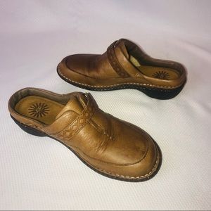 Ugg Slides Mules Brown Leather Buckle Style 1929